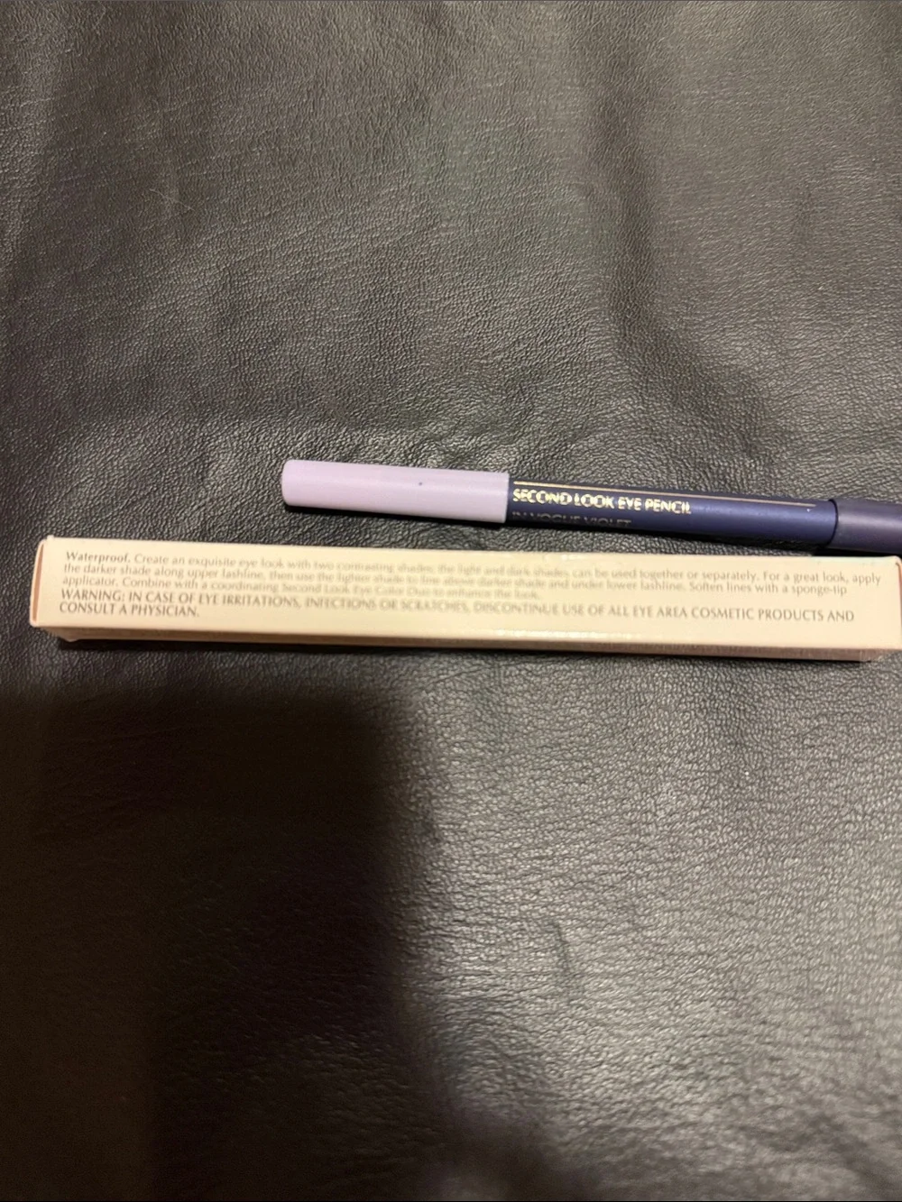 In Vogue Violet Dual Mary Kay Second Look Eye Pencil